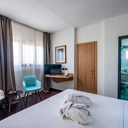 Hotel Logonovo Llido Degli Estensi Eksteriør billede