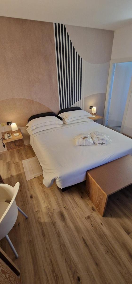 Hotel Logonovo Llido Degli Estensi Eksteriør billede