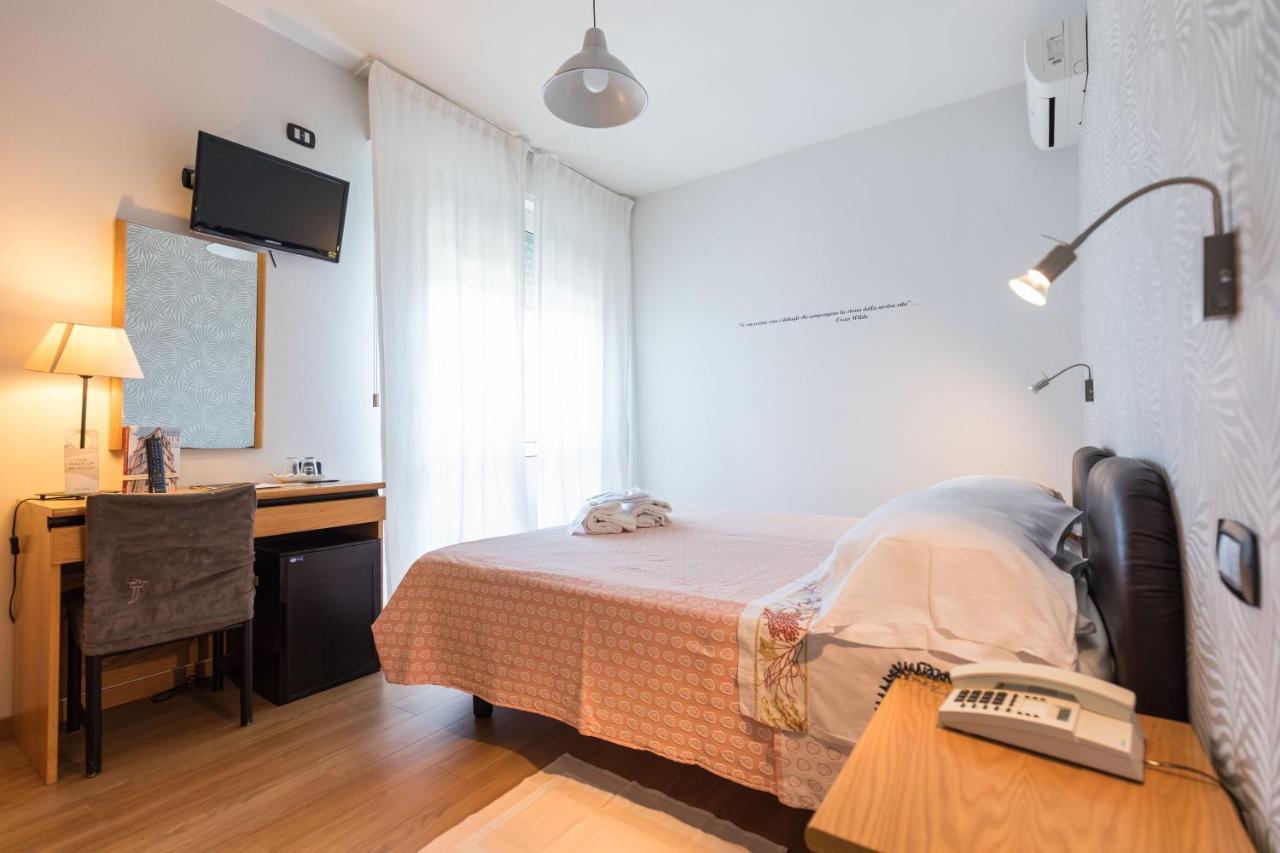 Hotel Logonovo Llido Degli Estensi Eksteriør billede