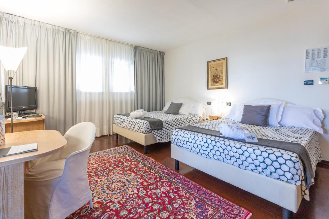Hotel Logonovo Llido Degli Estensi Eksteriør billede